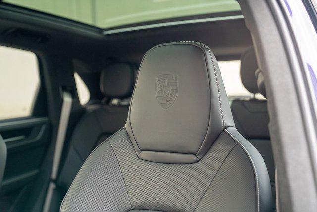 new 2025 Porsche Cayenne car, priced at $192,115