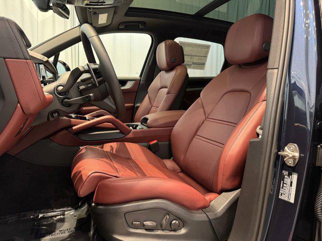 new 2025 Porsche Cayenne car, priced at $114,915