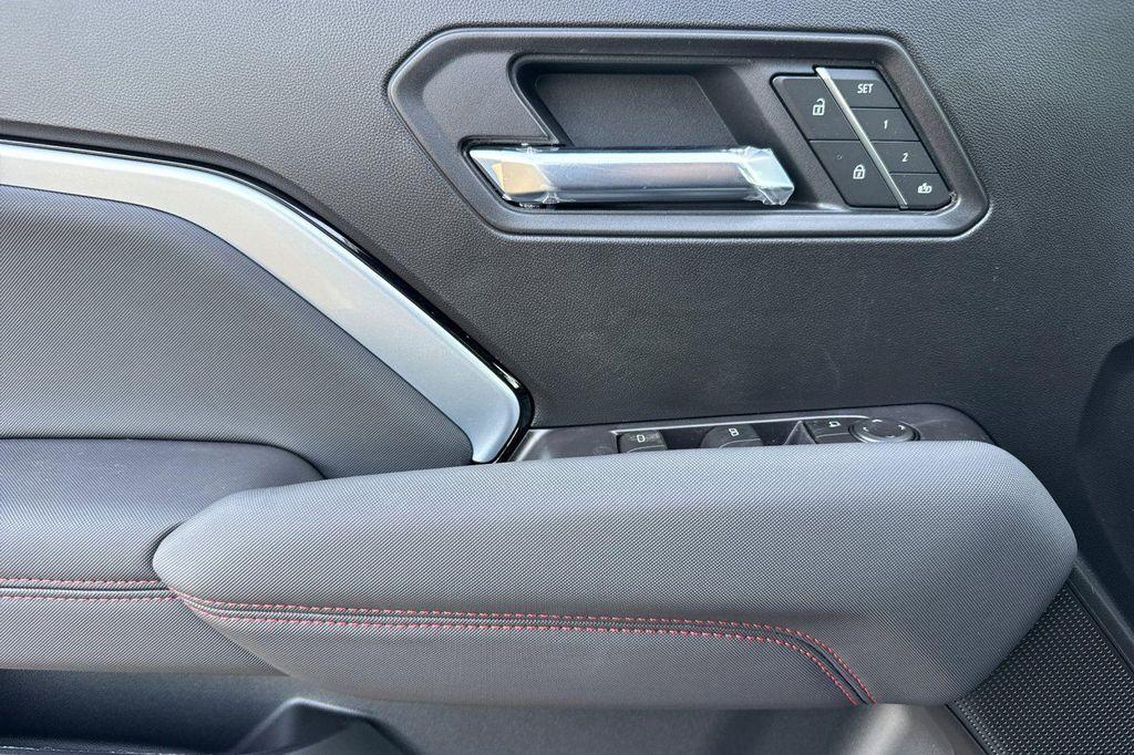 new 2026 Chevrolet Colorado car, priced at $45,136