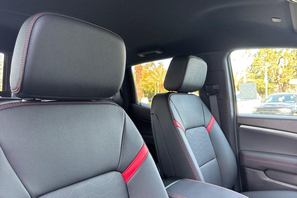 new 2026 Chevrolet Colorado car, priced at $45,136