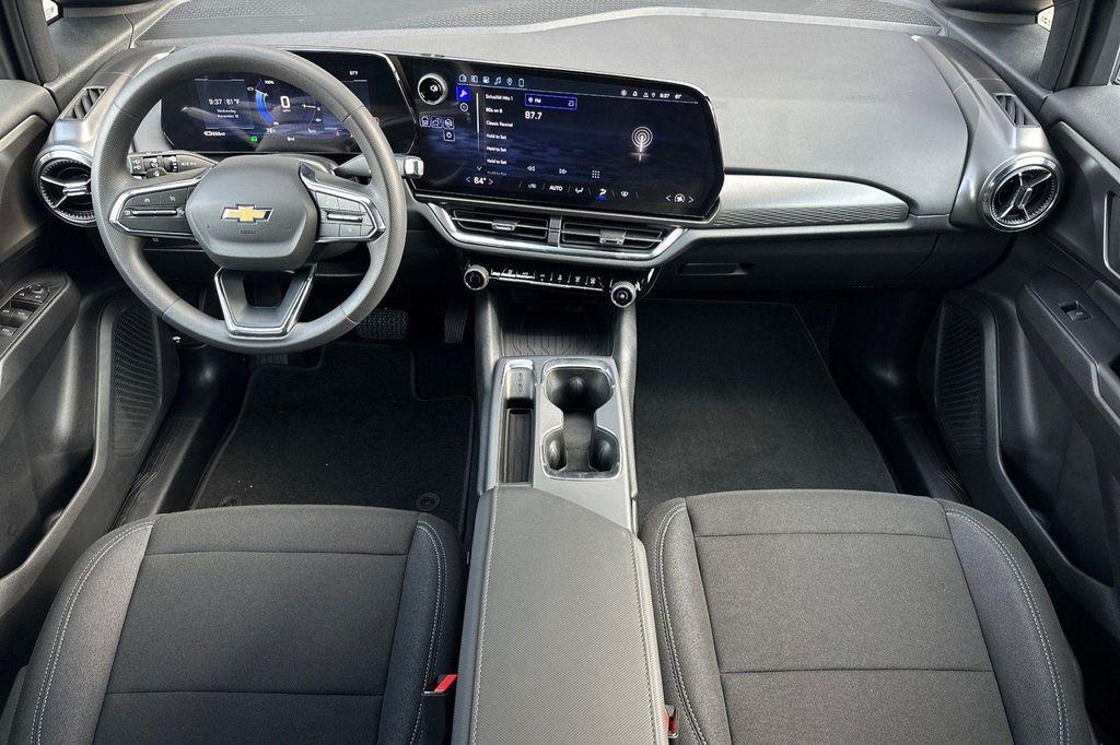 new 2026 Chevrolet Equinox EV car, priced at $33,888