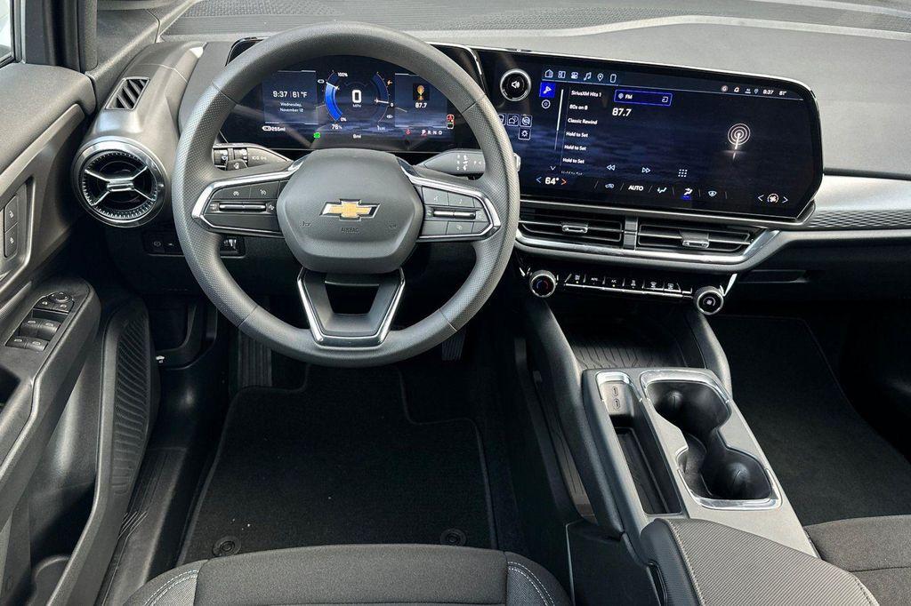 new 2026 Chevrolet Equinox EV car, priced at $33,888