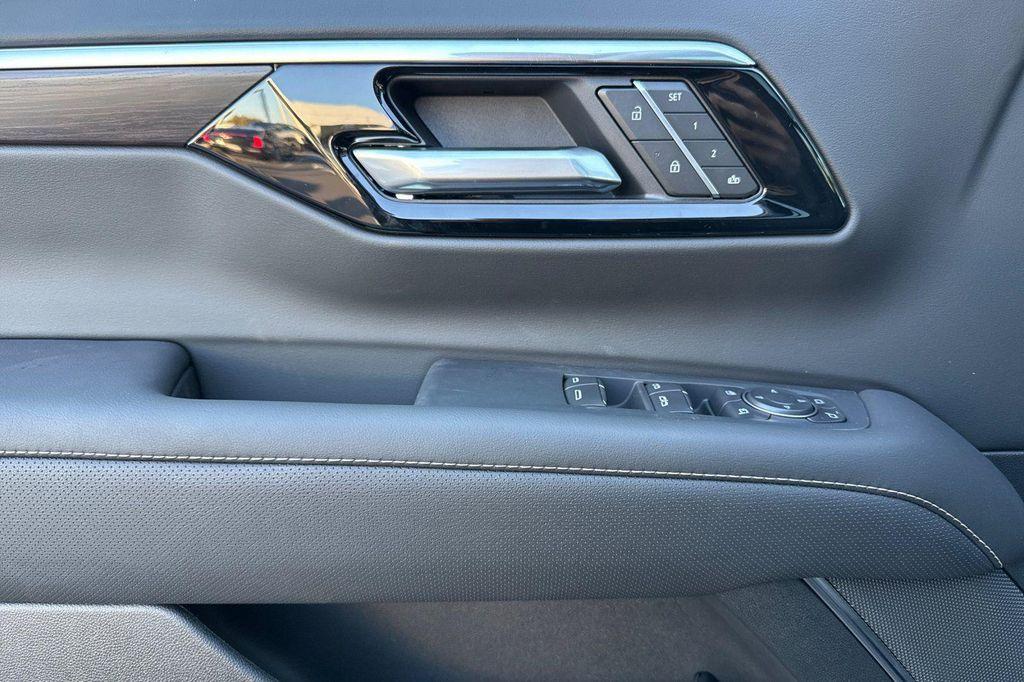 new 2026 Chevrolet Suburban car, priced at $85,900