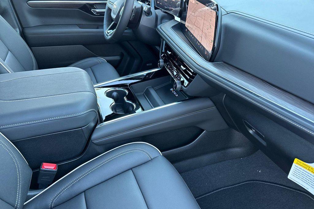 new 2026 Chevrolet Suburban car, priced at $85,900