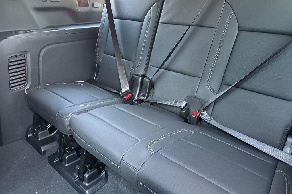 new 2026 Chevrolet Suburban car, priced at $85,900