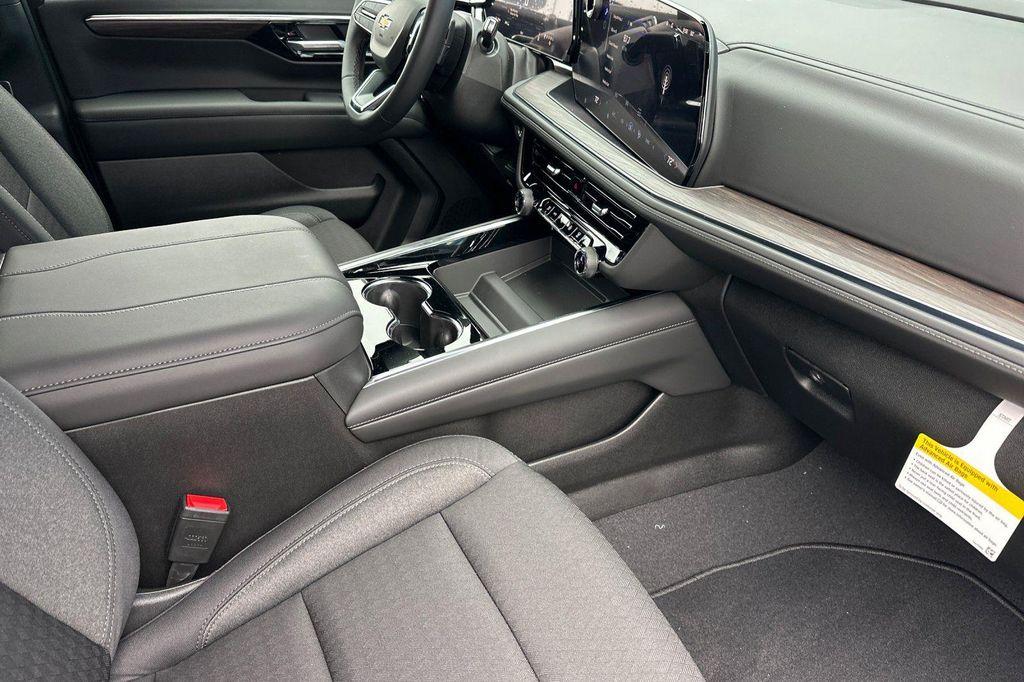 new 2026 Chevrolet Suburban car, priced at $67,152