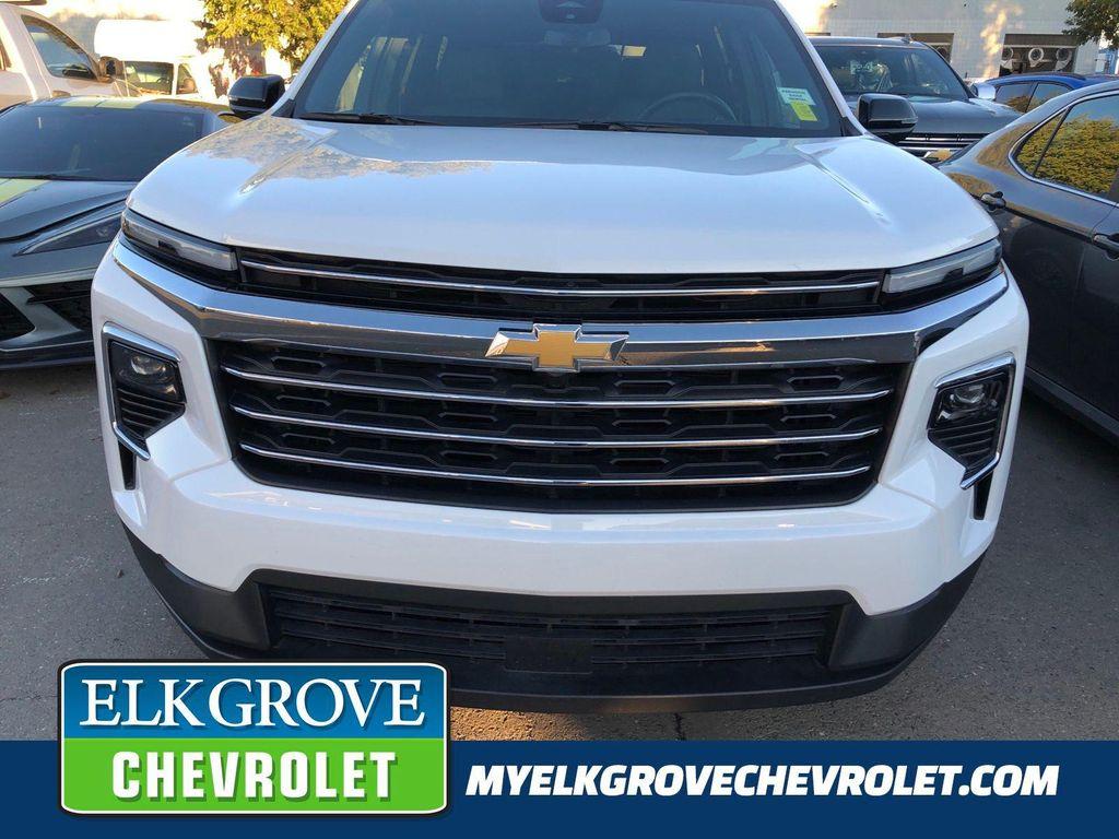 used 2025 Chevrolet Traverse car, priced at $37,788