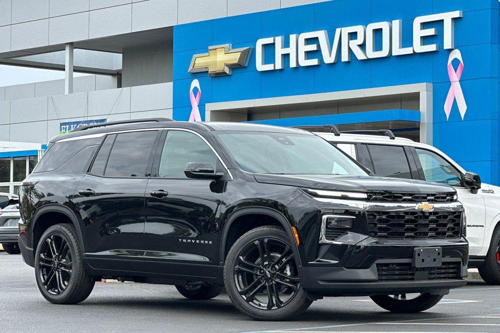 new 2026 Chevrolet Traverse car, priced at $47,033