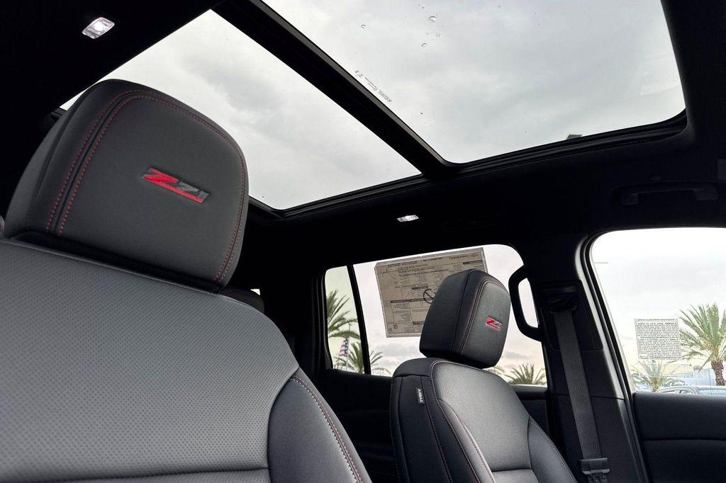 new 2026 Chevrolet Traverse car, priced at $51,597