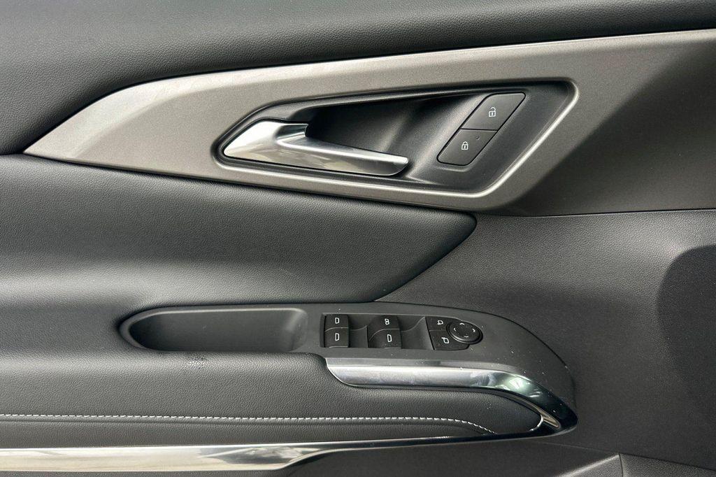 new 2026 Chevrolet Traverse car, priced at $48,381