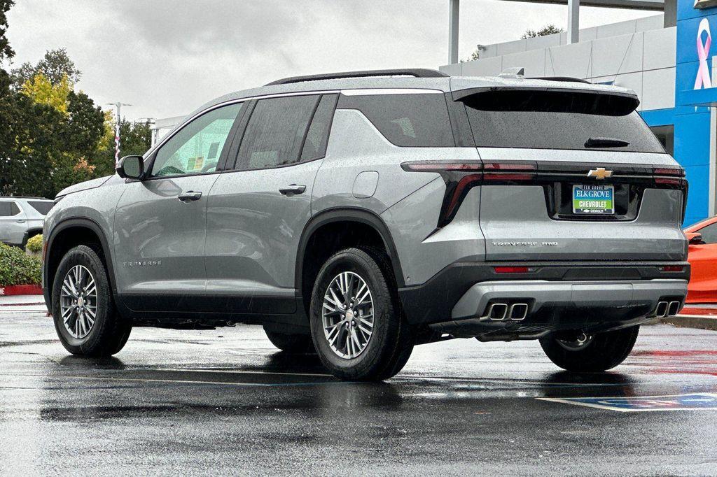 new 2026 Chevrolet Traverse car, priced at $48,381