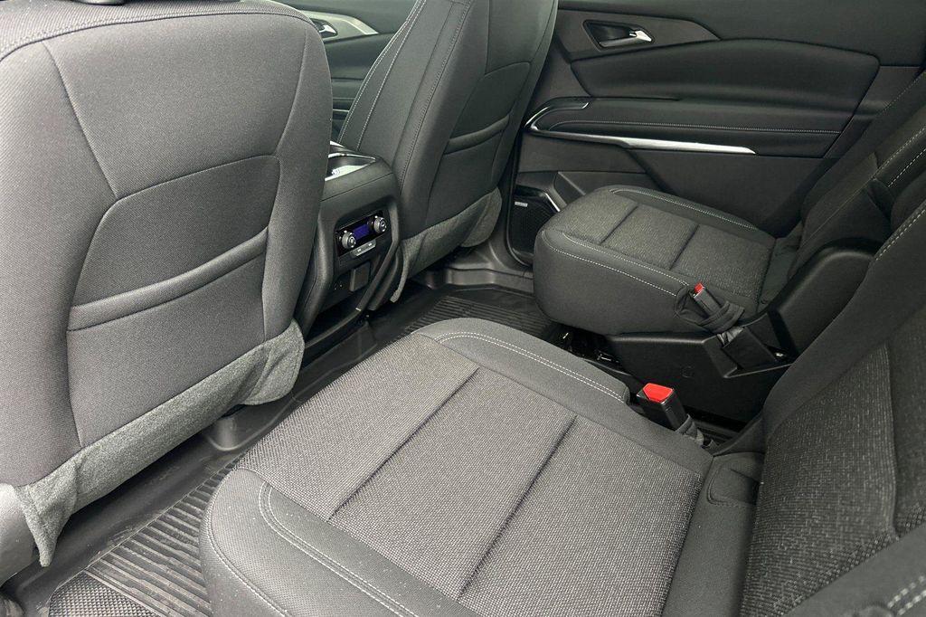 new 2026 Chevrolet Traverse car, priced at $48,381