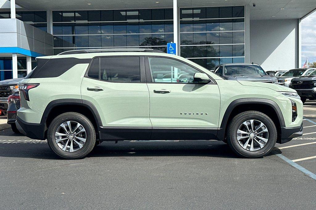 new 2026 Chevrolet Equinox car, priced at $32,635
