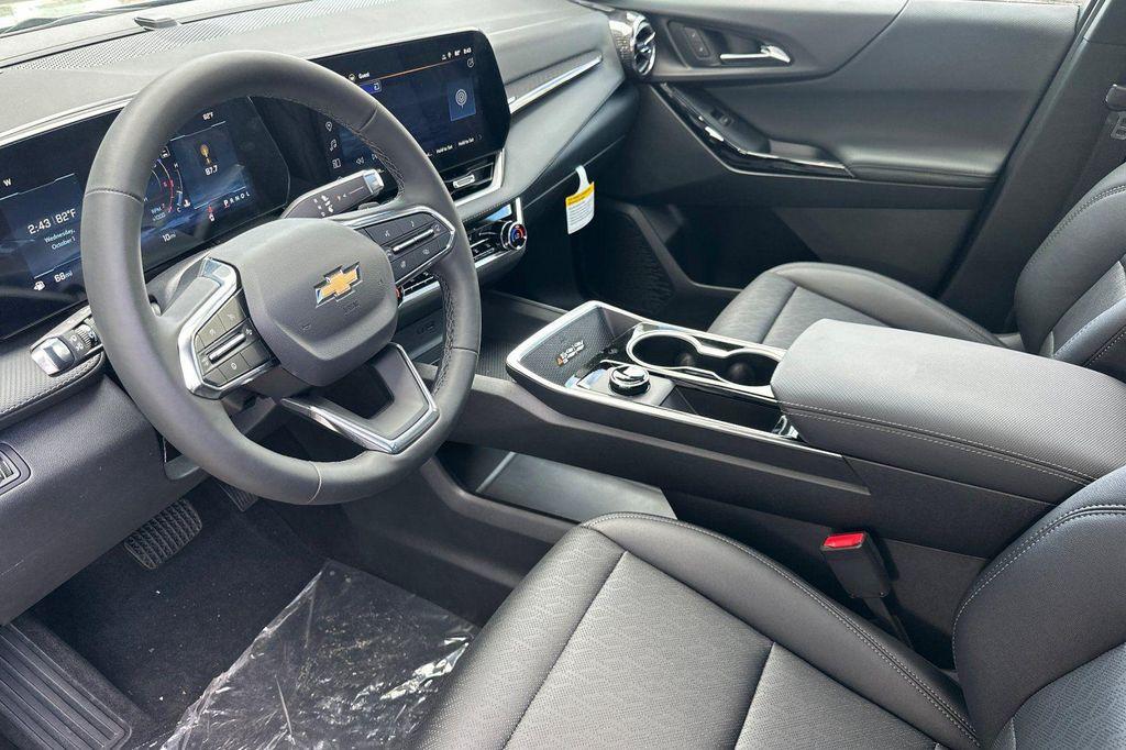 new 2026 Chevrolet Equinox car, priced at $32,635