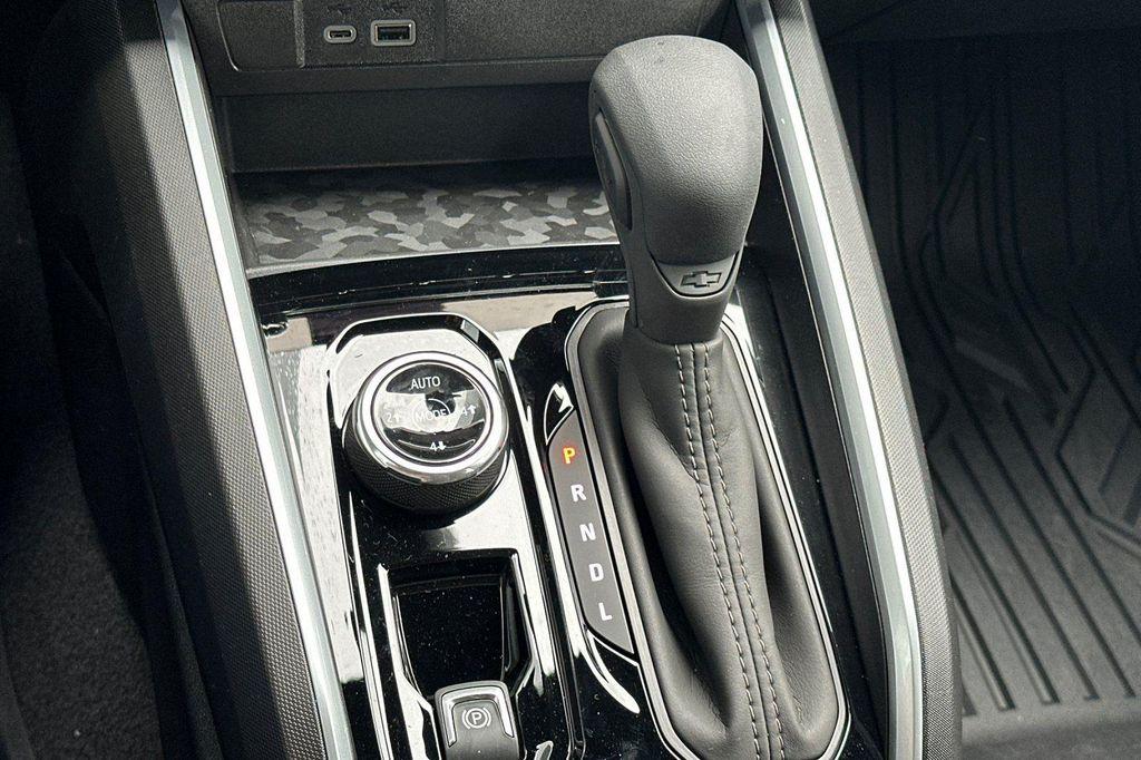 new 2026 Chevrolet Colorado car, priced at $42,724