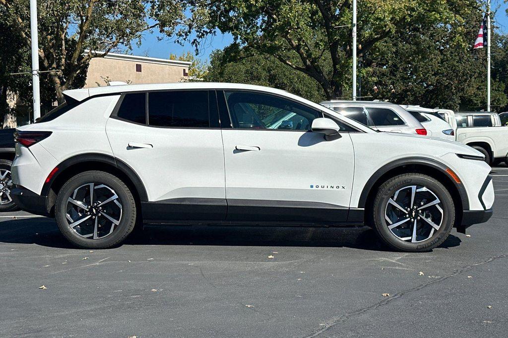 new 2026 Chevrolet Equinox EV car, priced at $33,995