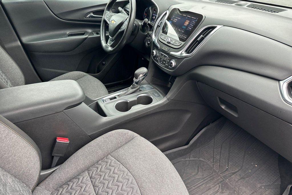 used 2022 Chevrolet Equinox car, priced at $21,988