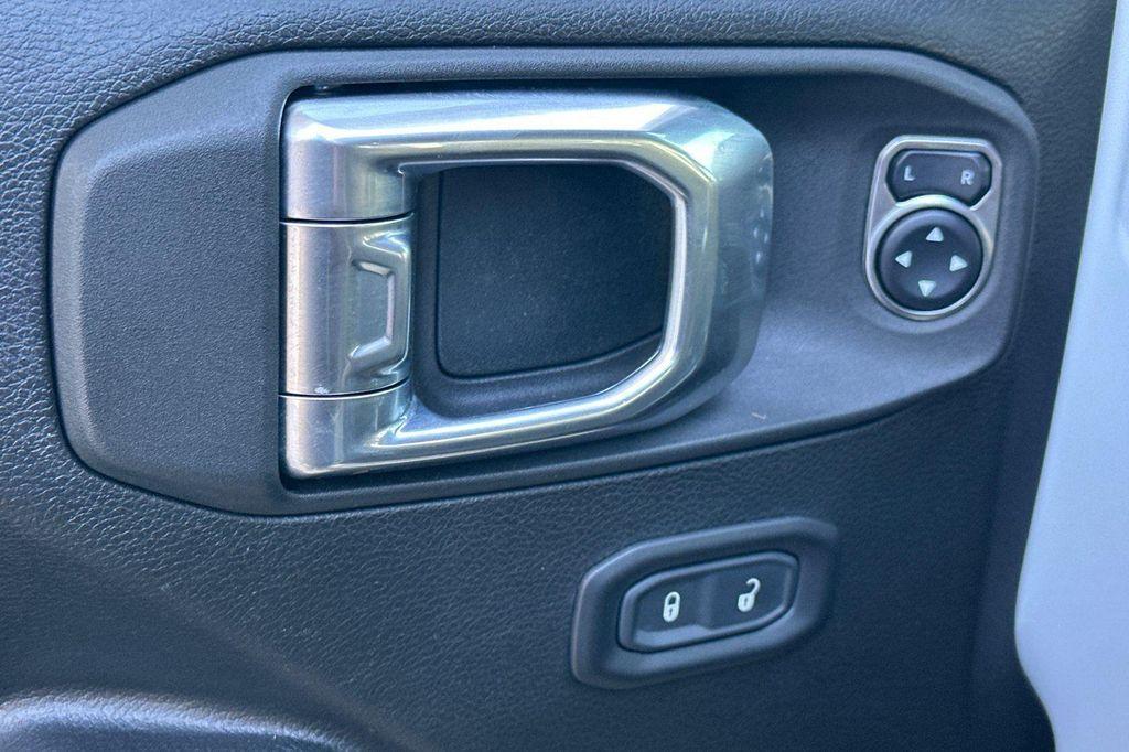 used 2021 Jeep Wrangler Unlimited car, priced at $27,901