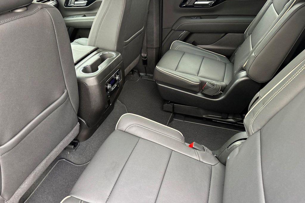 new 2026 Chevrolet Suburban car, priced at $77,895