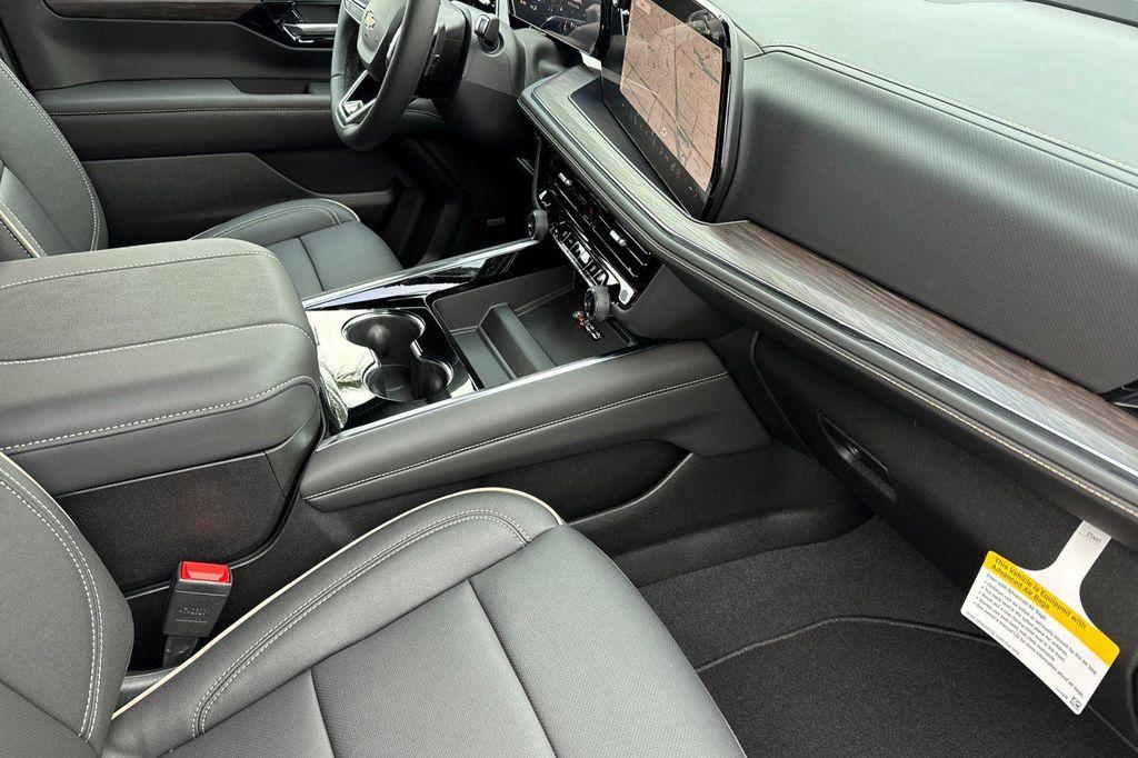 new 2026 Chevrolet Suburban car, priced at $77,895