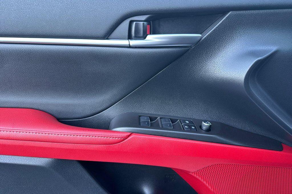 used 2024 Toyota Camry Hybrid car, priced at $27,981