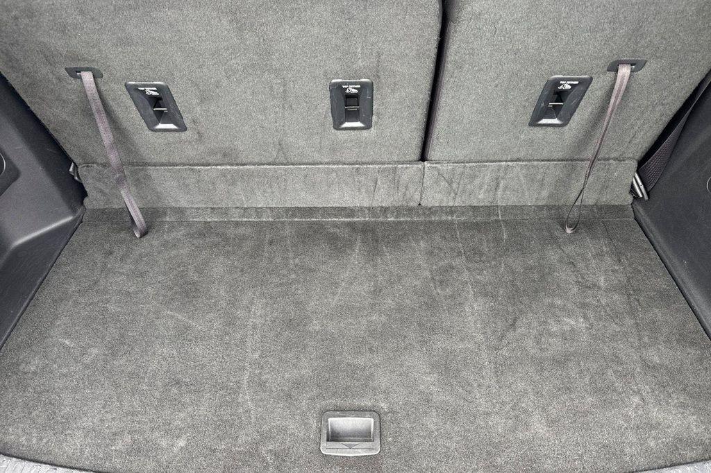 used 2024 Chevrolet Traverse car, priced at $35,201