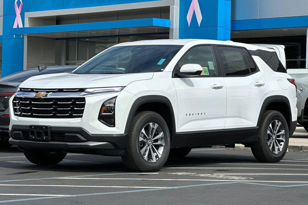 new 2026 Chevrolet Equinox car, priced at $31,340