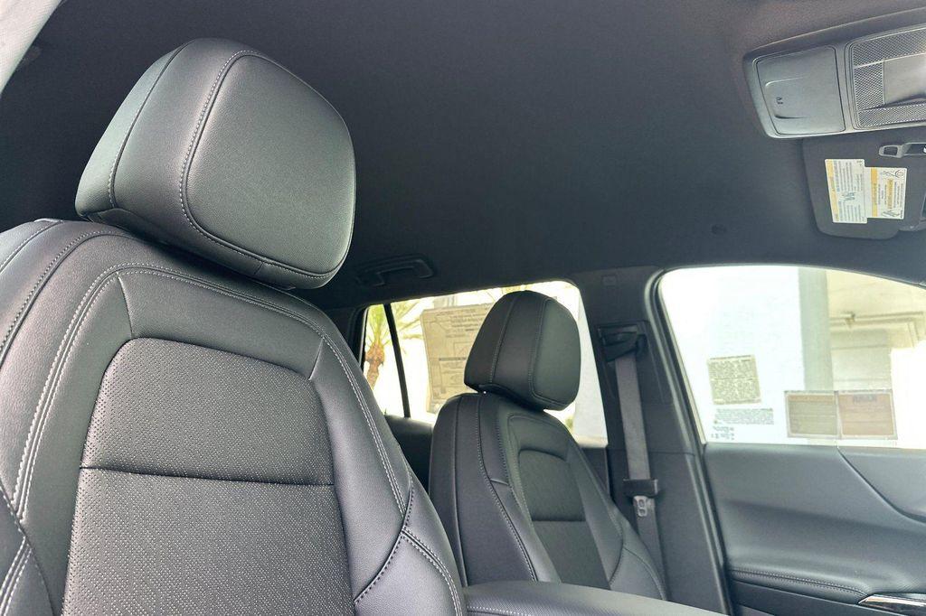 new 2026 Chevrolet Equinox car, priced at $31,340