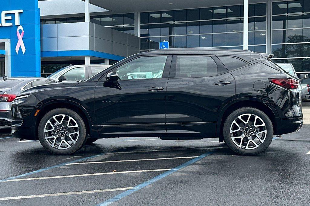 new 2025 Chevrolet Blazer car, priced at $46,065