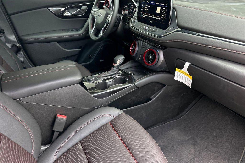 new 2025 Chevrolet Blazer car, priced at $46,065