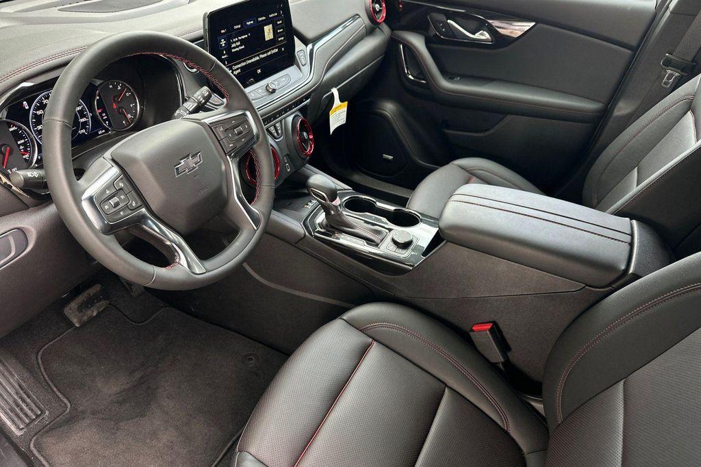 new 2025 Chevrolet Blazer car, priced at $46,065