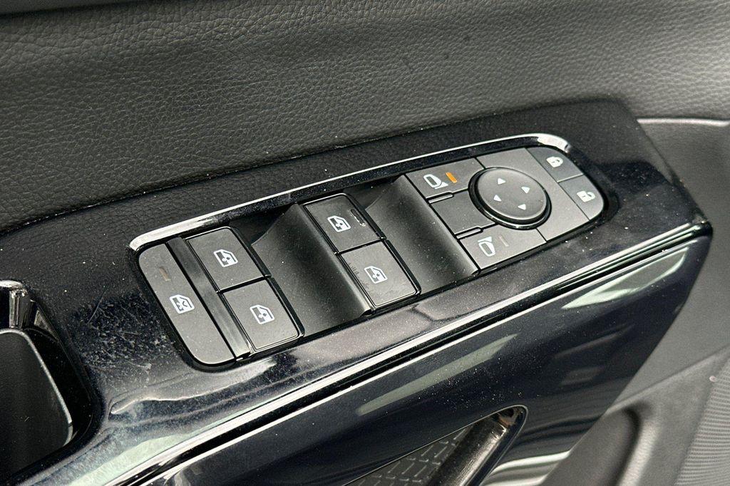 used 2022 Nissan Pathfinder car, priced at $26,988