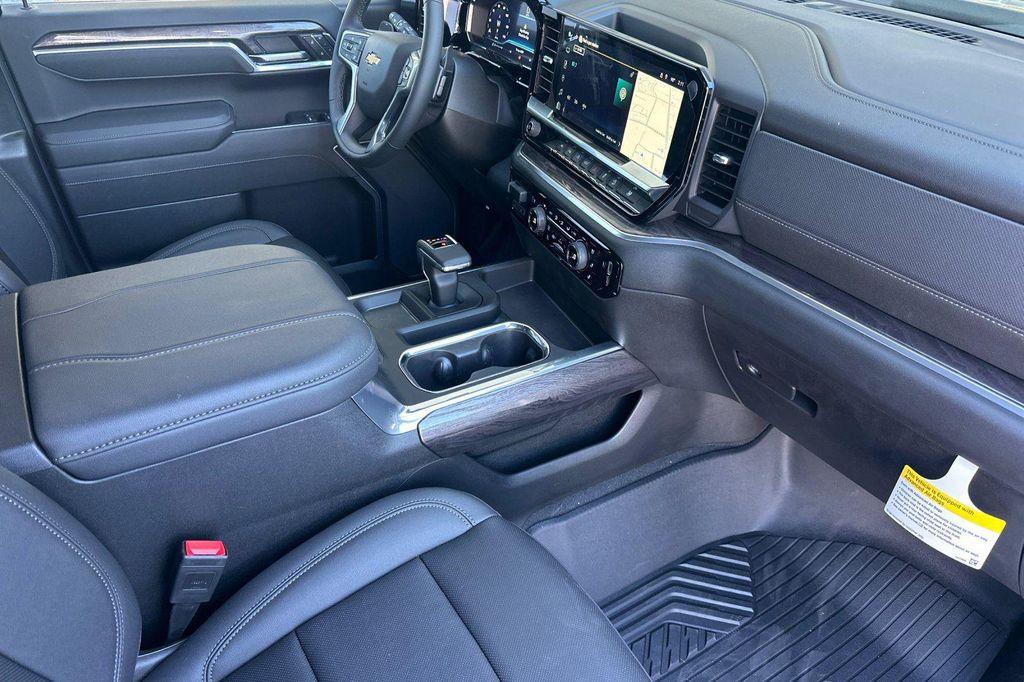 new 2025 Chevrolet Silverado 1500 car, priced at $65,997