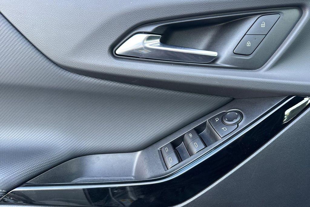 used 2025 Chevrolet Equinox car, priced at $24,981