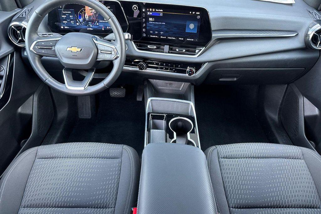 used 2025 Chevrolet Equinox car, priced at $24,981