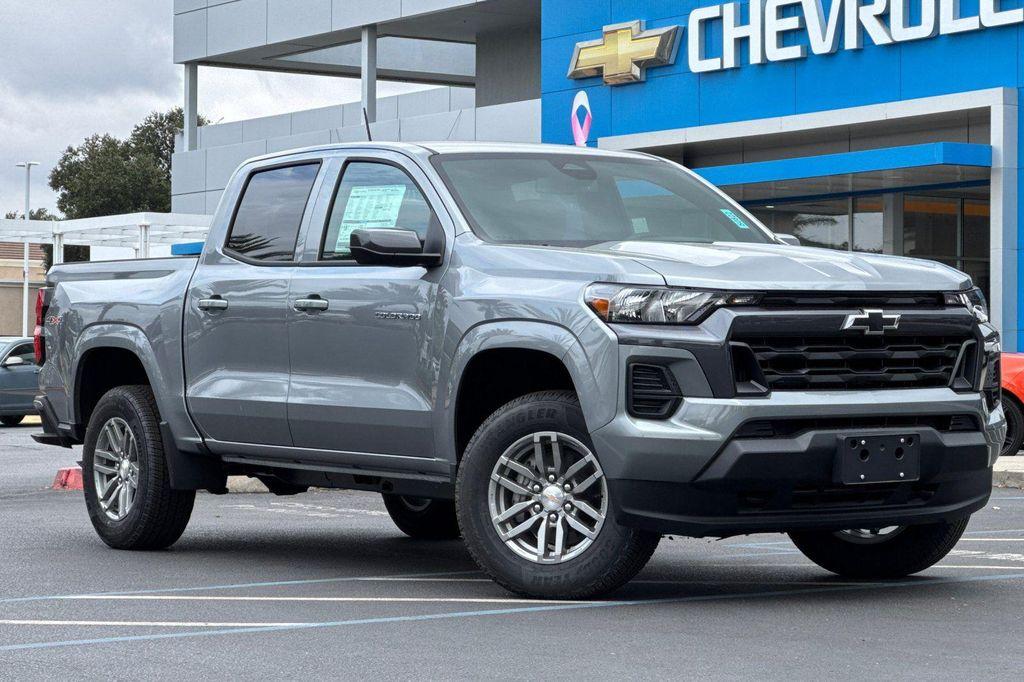 new 2025 Chevrolet Colorado car, priced at $40,206