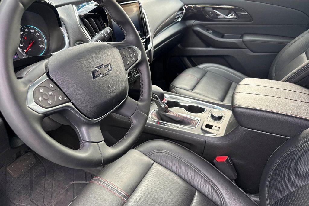 used 2023 Chevrolet Traverse car, priced at $36,988