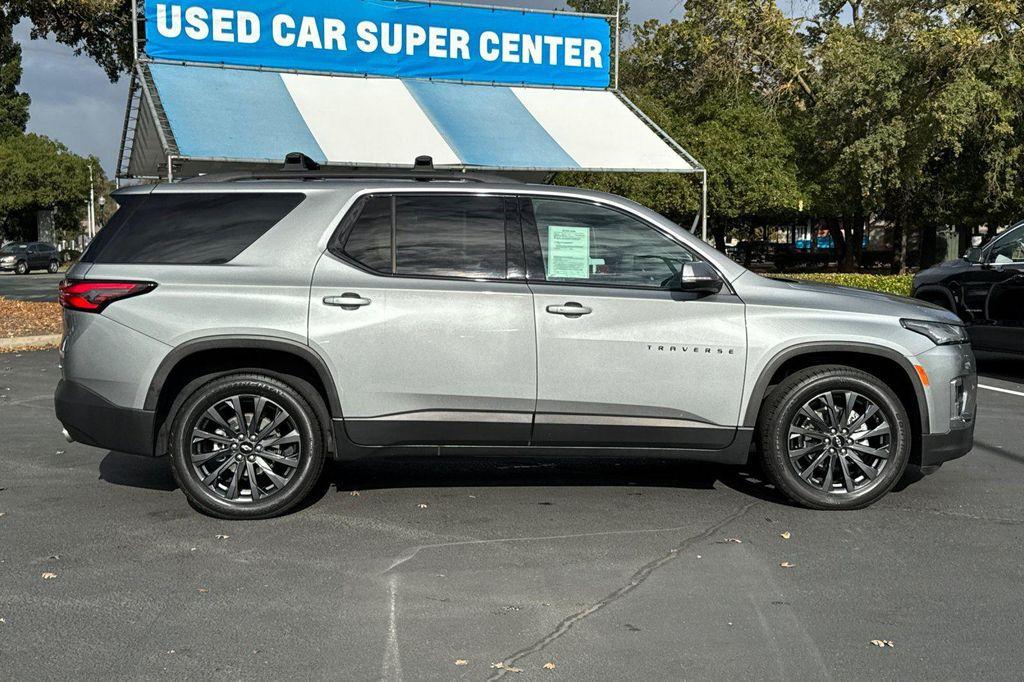 used 2023 Chevrolet Traverse car, priced at $36,988