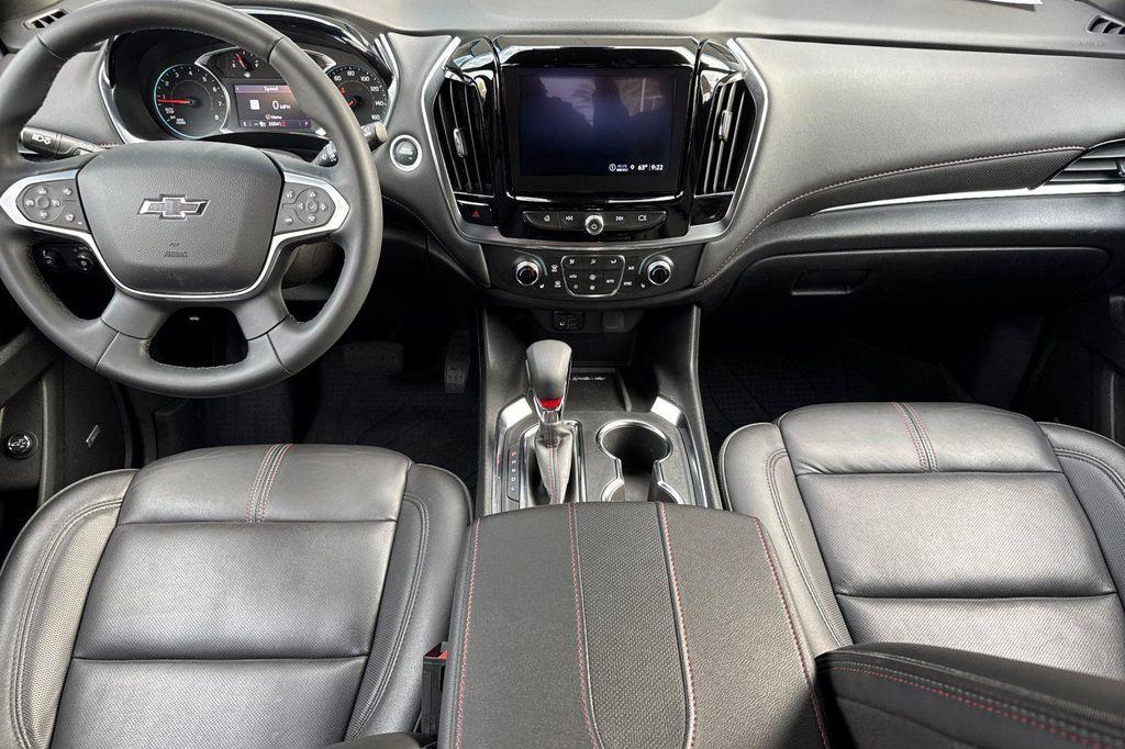 used 2023 Chevrolet Traverse car, priced at $36,988
