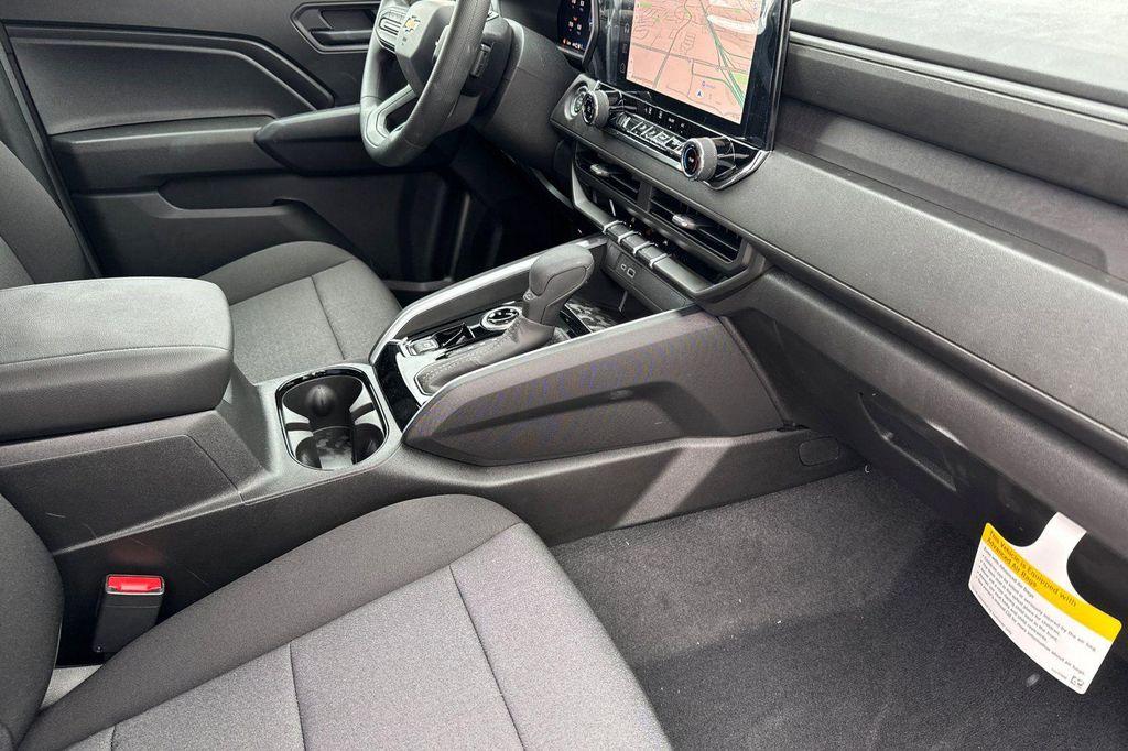 new 2025 Chevrolet Colorado car, priced at $36,004