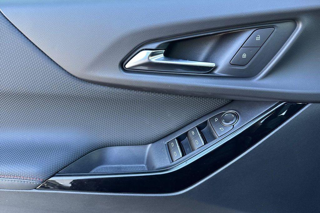 new 2026 Chevrolet Equinox car, priced at $37,469