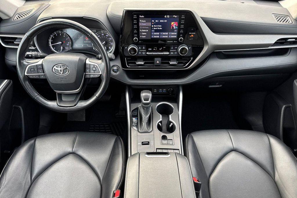 used 2022 Toyota Highlander car, priced at $29,501