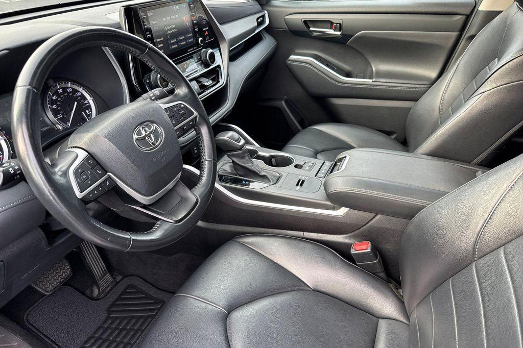 used 2022 Toyota Highlander car, priced at $29,501