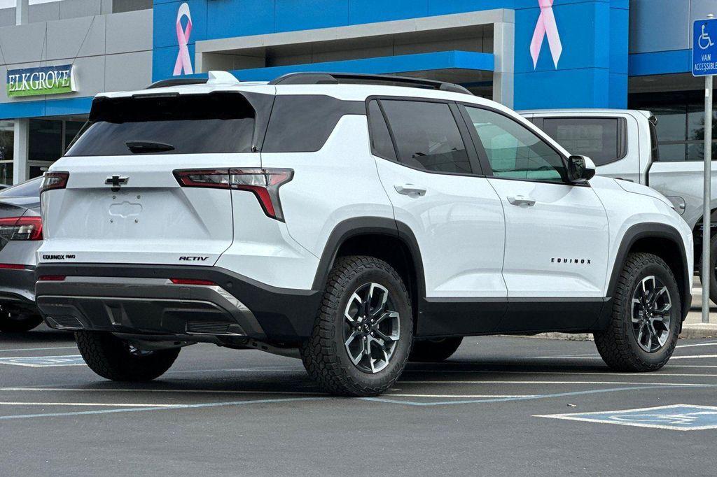 new 2026 Chevrolet Equinox car, priced at $39,280