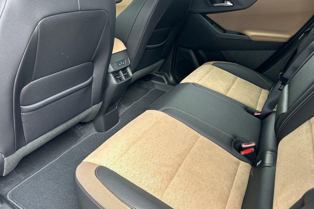 new 2026 Chevrolet Equinox car, priced at $39,280