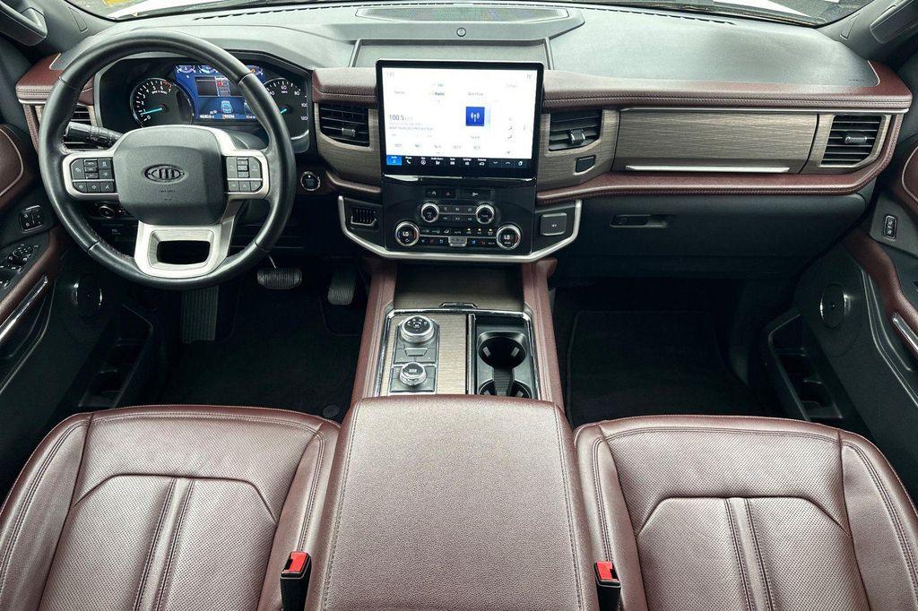 used 2023 Ford Expedition car, priced at $43,988