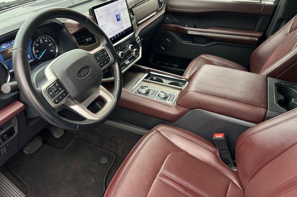 used 2023 Ford Expedition car, priced at $43,988