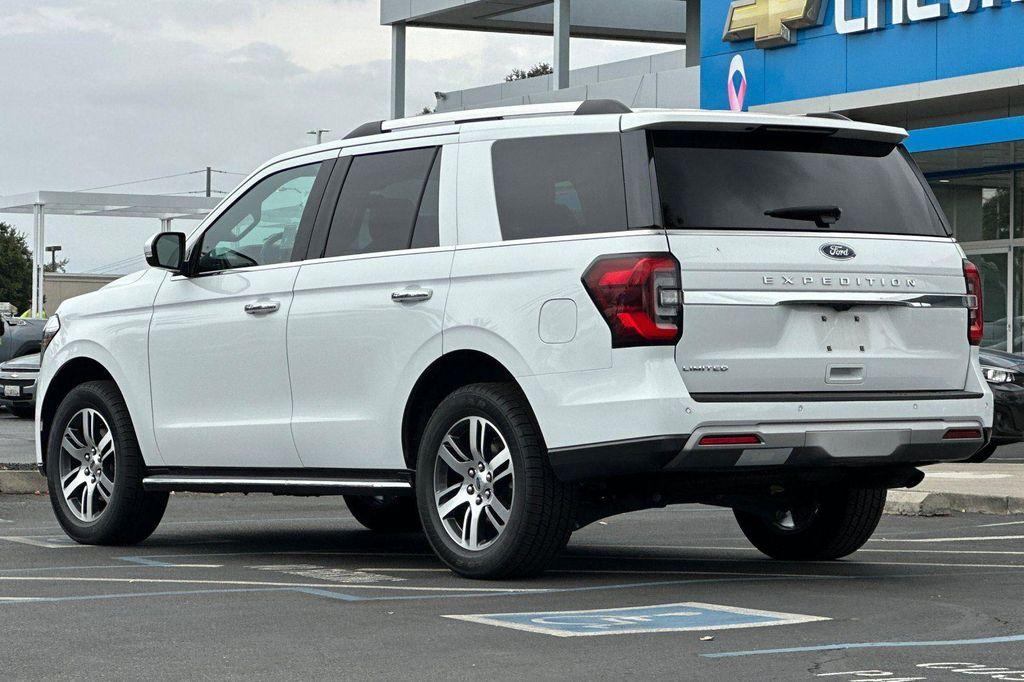 used 2023 Ford Expedition car, priced at $43,988