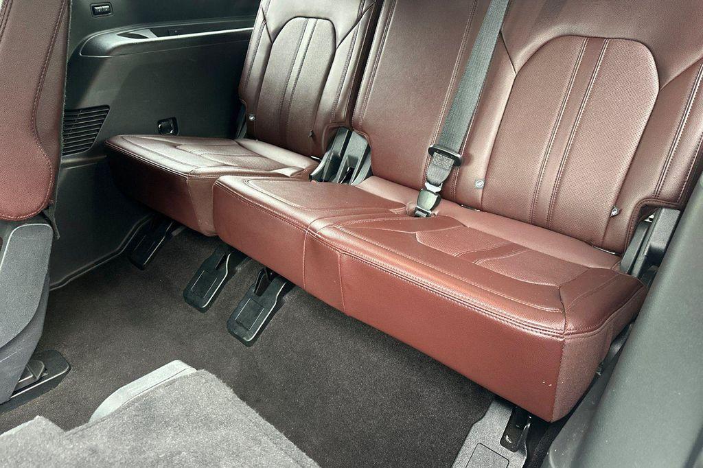 used 2023 Ford Expedition car, priced at $43,988
