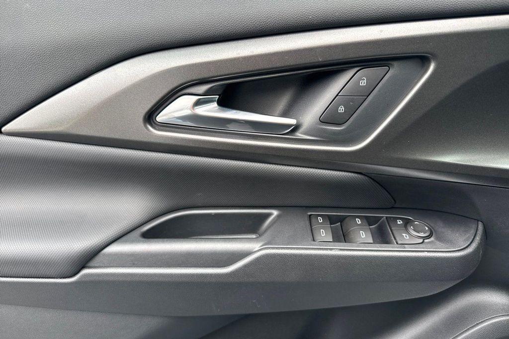 new 2026 Chevrolet Equinox EV car, priced at $33,888